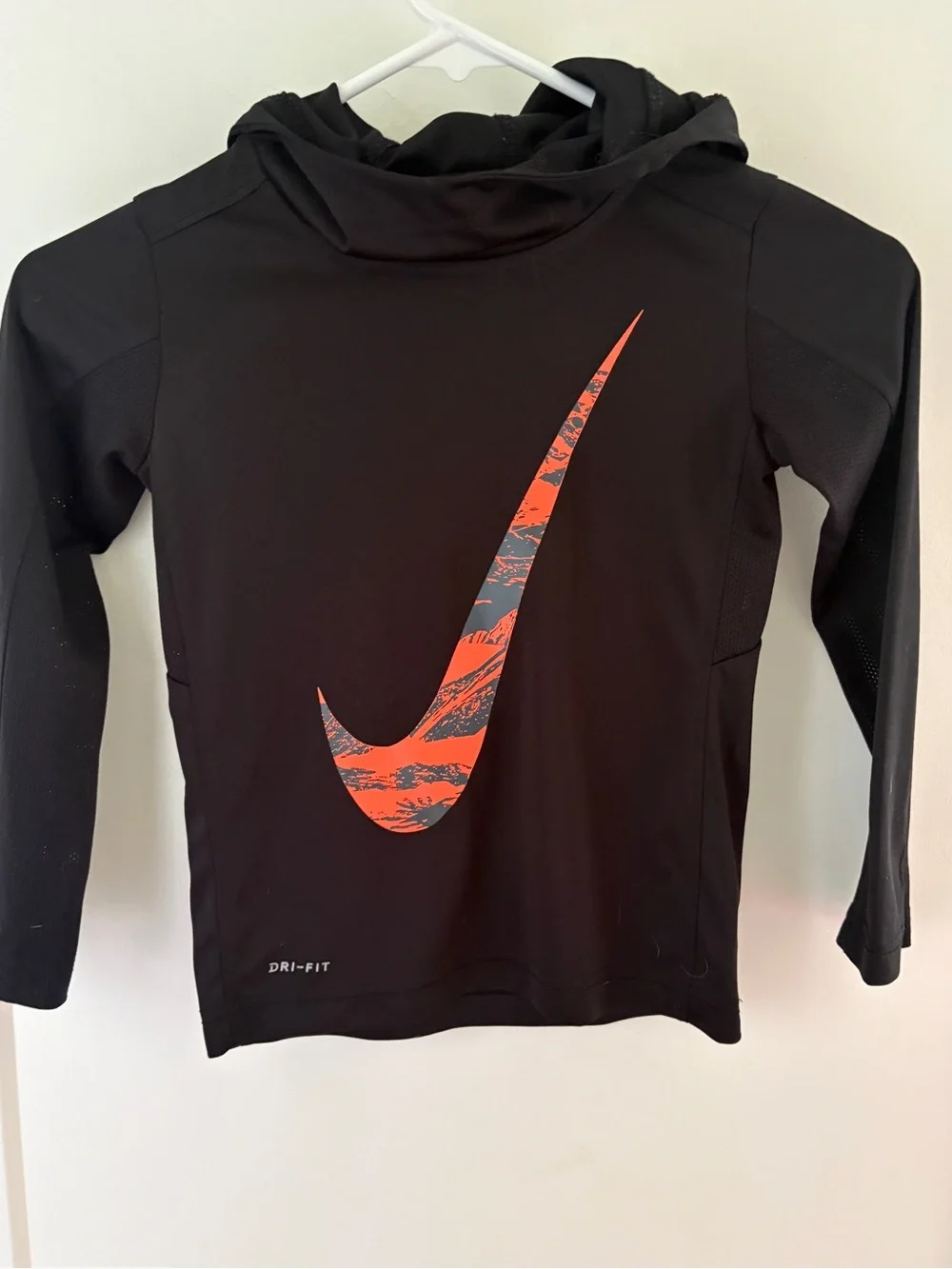 EUC LN Nike hoodie bundle boy's 4-5